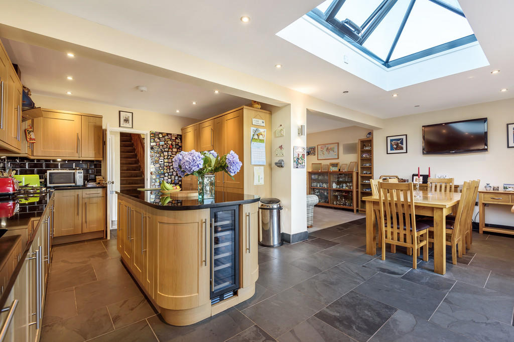 Kitchen/Dining Ro...