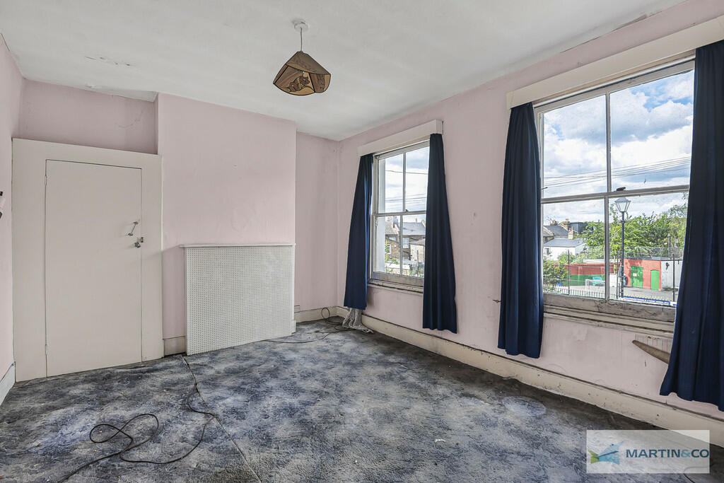 7_32709_watermark...