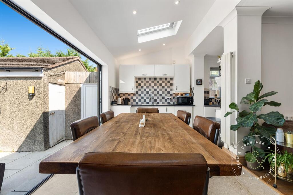 St Brioc, Hern Crabtree (6).jpg