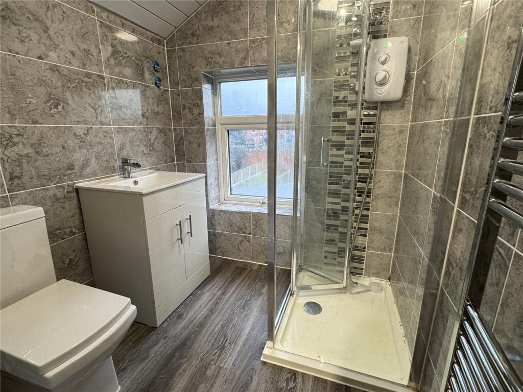 Bedroom Four Ensuite