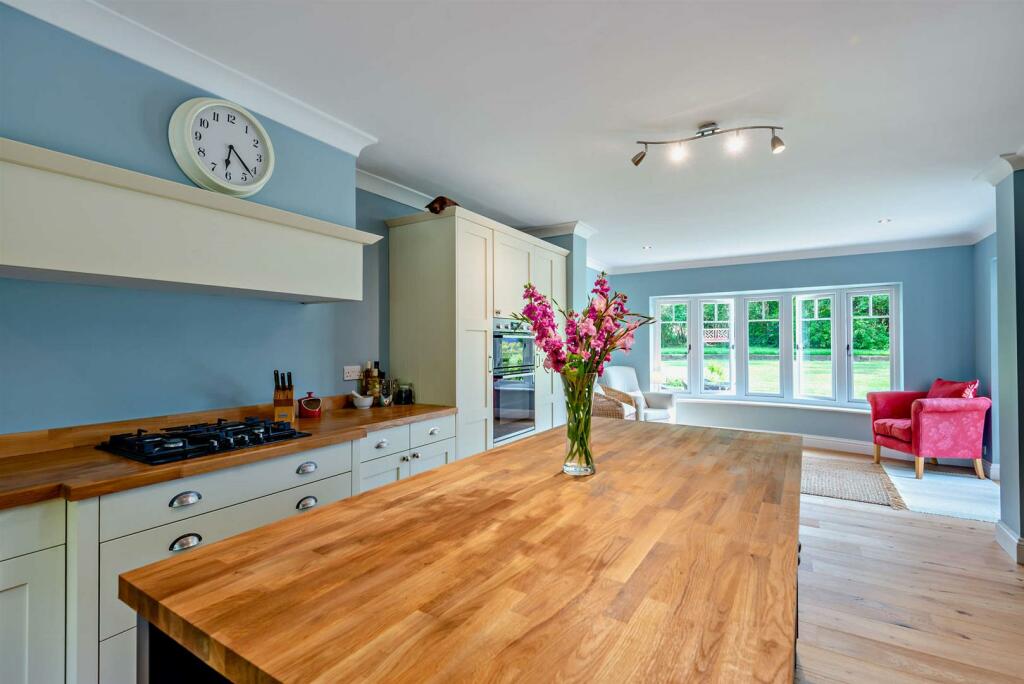 8559725-interior36-800 (1).jpg