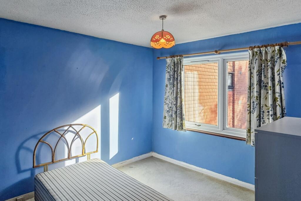 97 Peerless Drive, Uxbridge, Middlesex, UB9 6JF