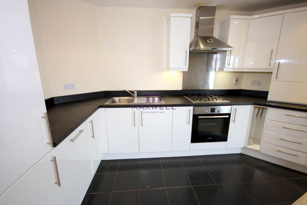 2 bed 2 bath for rent in Bow, E3