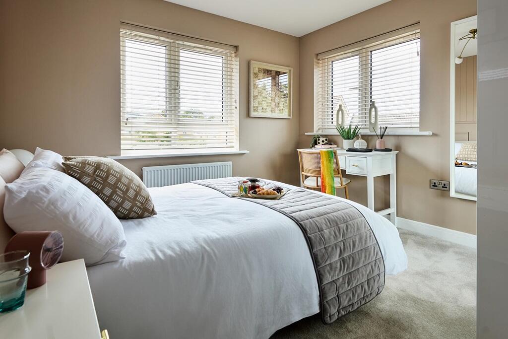 Triple glazing windows throughout