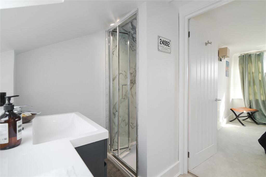 Ensuite