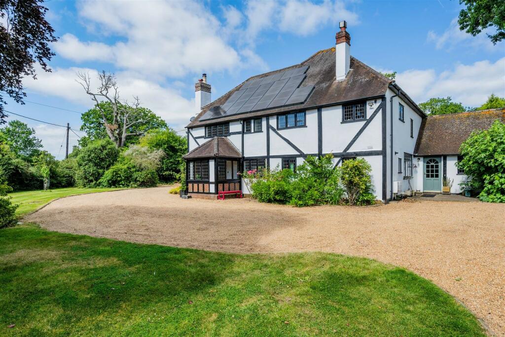 SWEET BRIAR (20).jpg