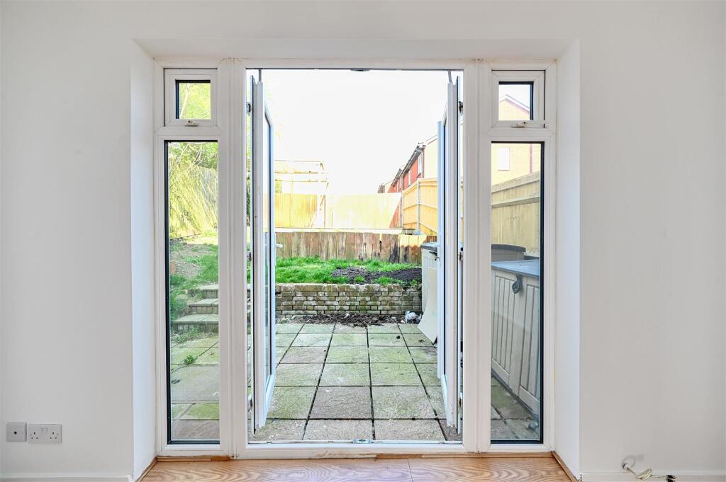 Hillcroft, Portslade, BN41 (9).jpg