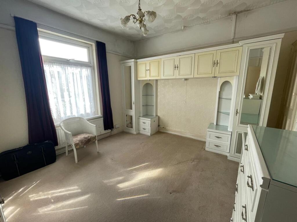 WhatsApp Image 2025-08-26 at 15.04.27_586f2945.jpg