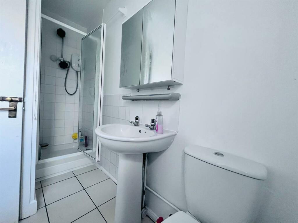 Bathroom 2