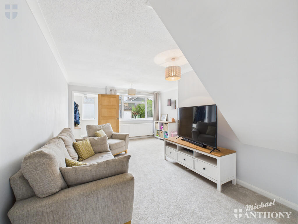 CAM03218G0-PR0703-STILL002