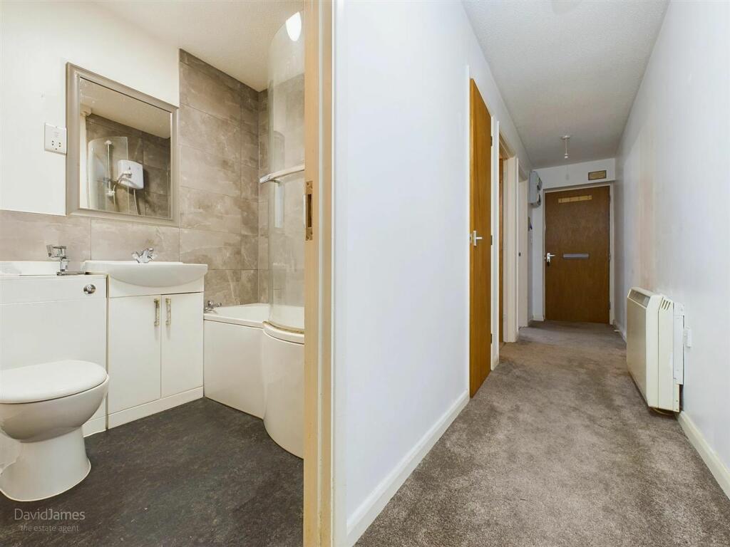 Entrance Hall and Bathroom