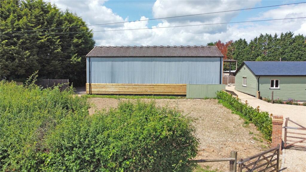 Helford Barn