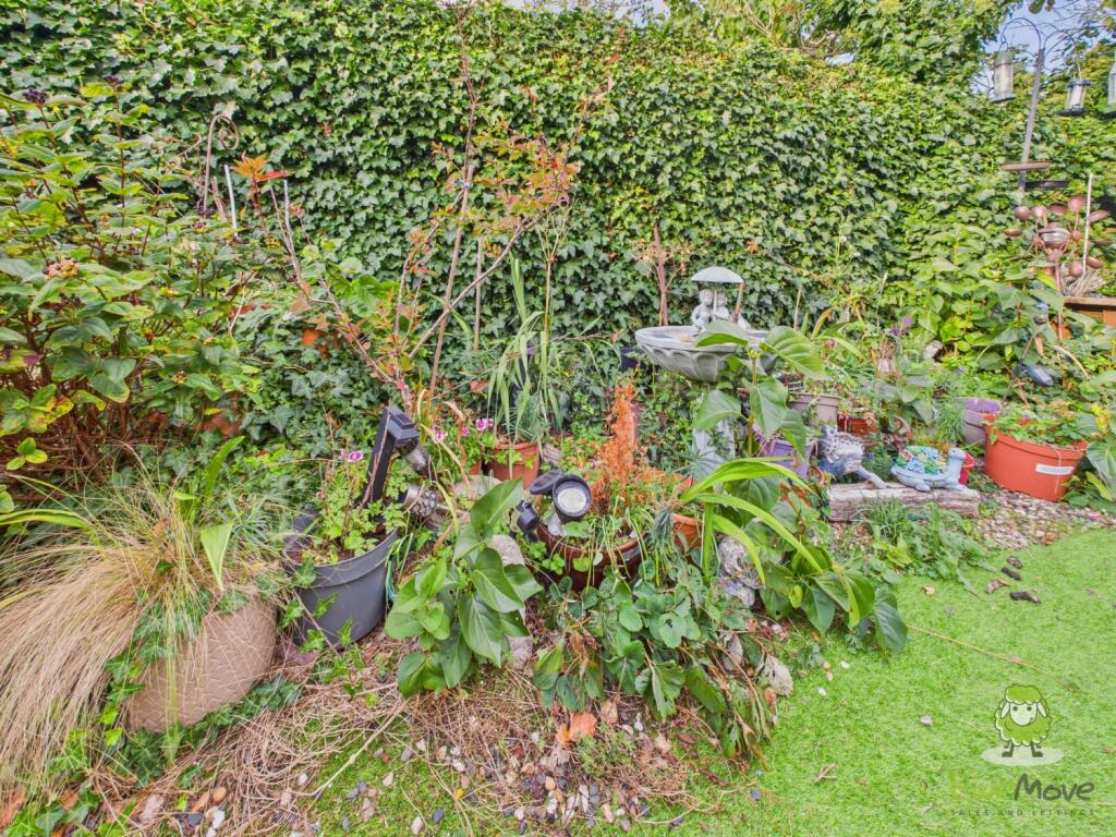 CAM01543G0-PR0158-STILL018