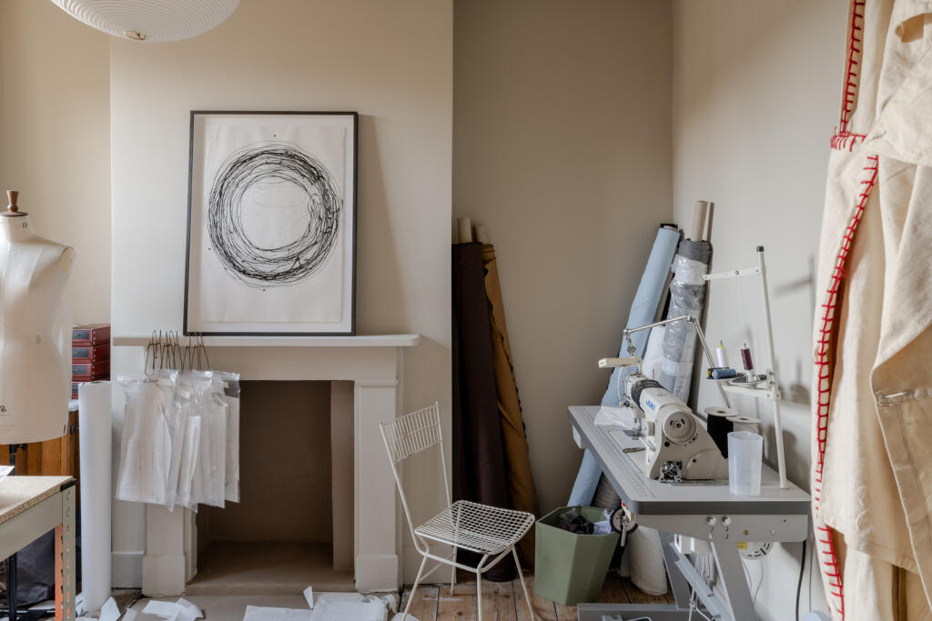 270399 - 20221123-atypical_ARBERY-RD-60_HI_RES.JPG