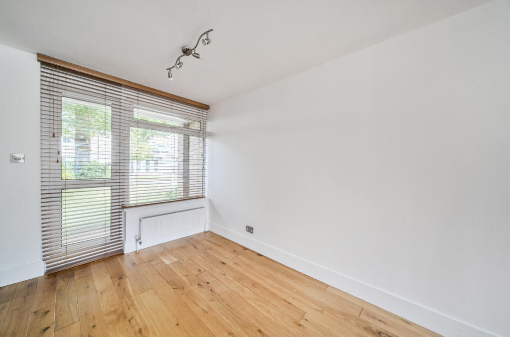 1353973-11-68c188...