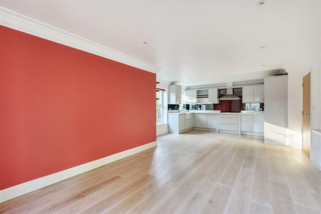 53 Franklin Court SR.jpg