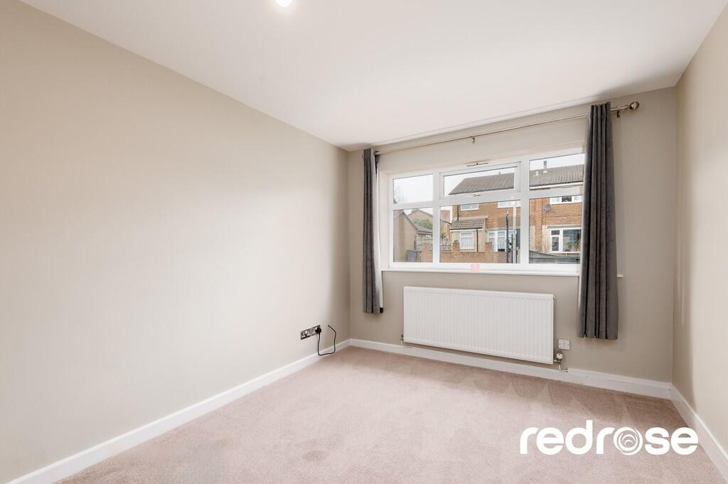 web_18 Harlech Dr...