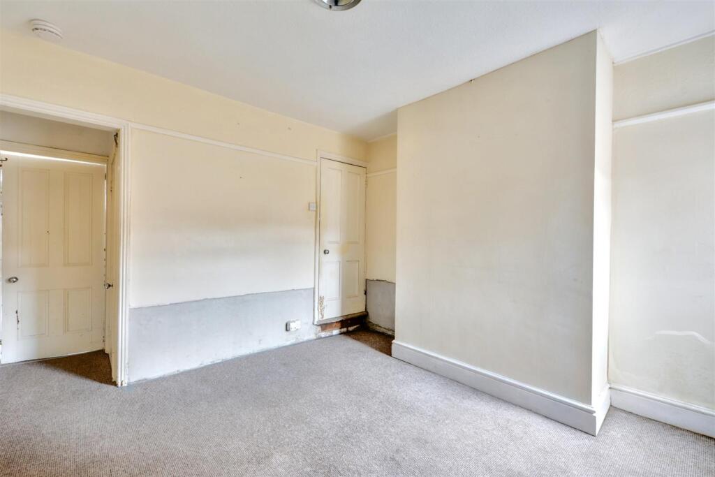 Dining Room_1.jpeg