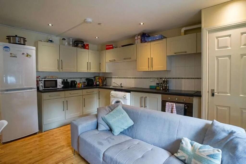 6_Harcourt_Road
