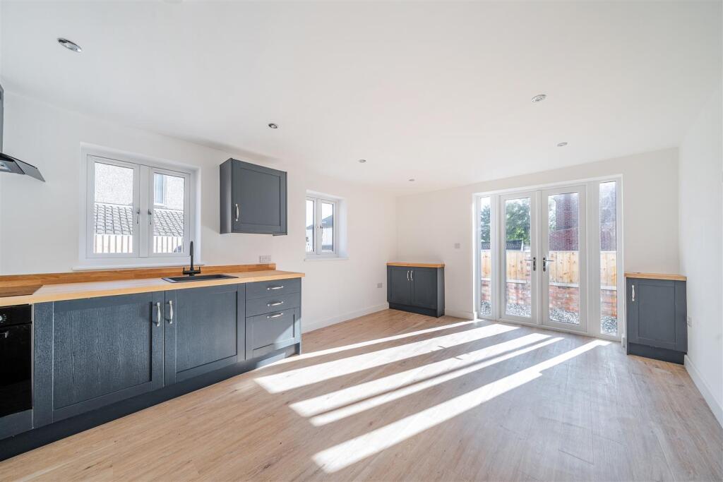 The Store, 47 Holbrook Avenue (10).jpg