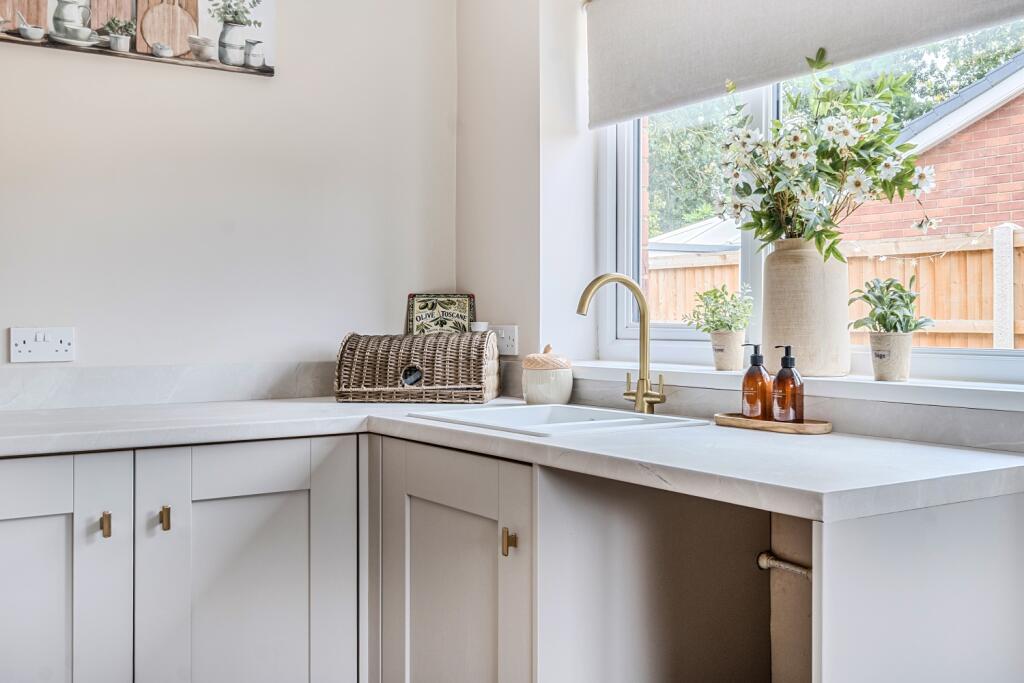 1358708-14-68e78abd80512