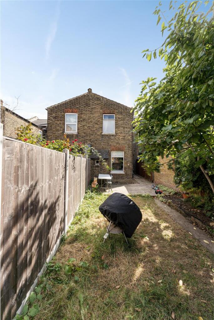 Brookscroft Road E17