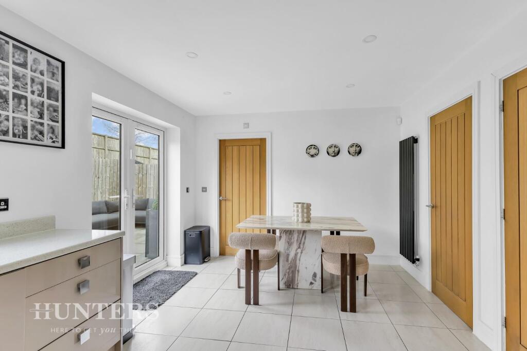 Dining kitchen