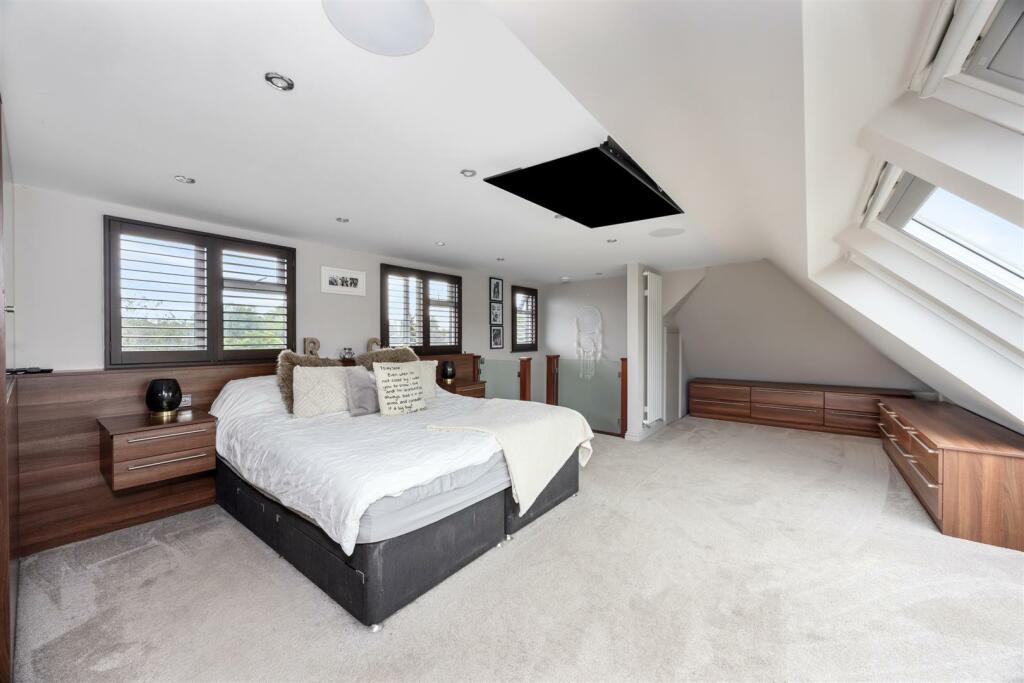 Offington Avenue, 85-015.jpg