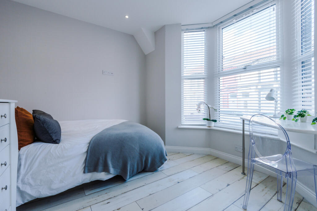 70 Langton Road Bedroom 2
