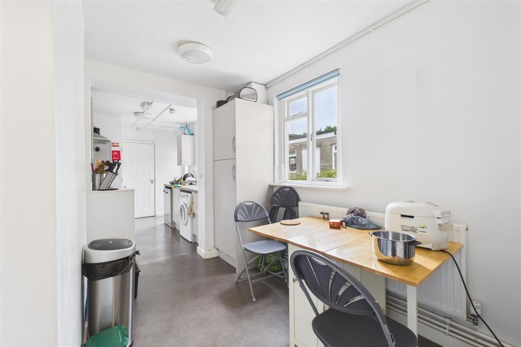 11 Osborne Villas, Kingsdown, Bristol BS2 8BP | Fr