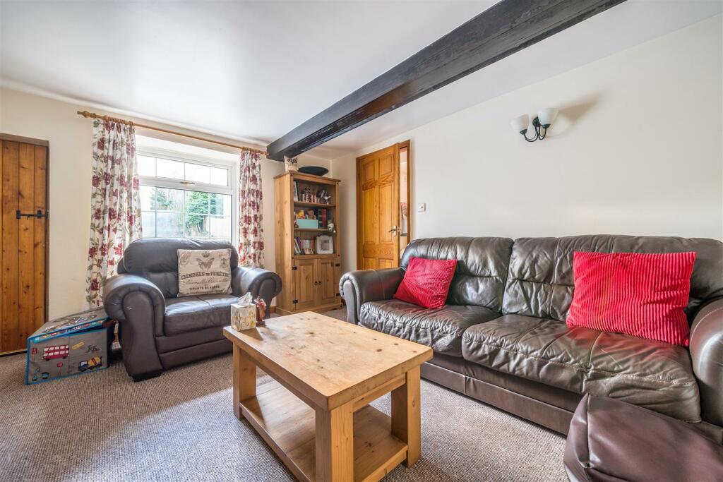 SITTING ROOM