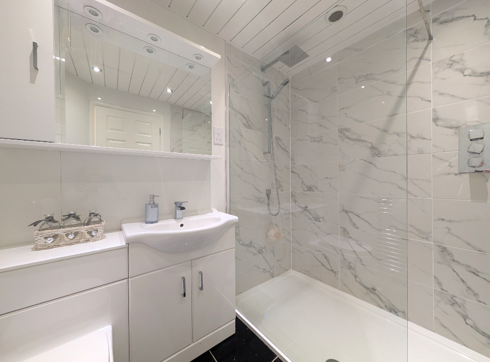 Family Shower Room