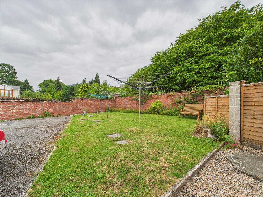 Washing line area