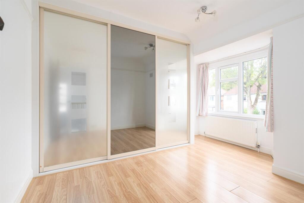 92 Sandgate Road_8.jpg