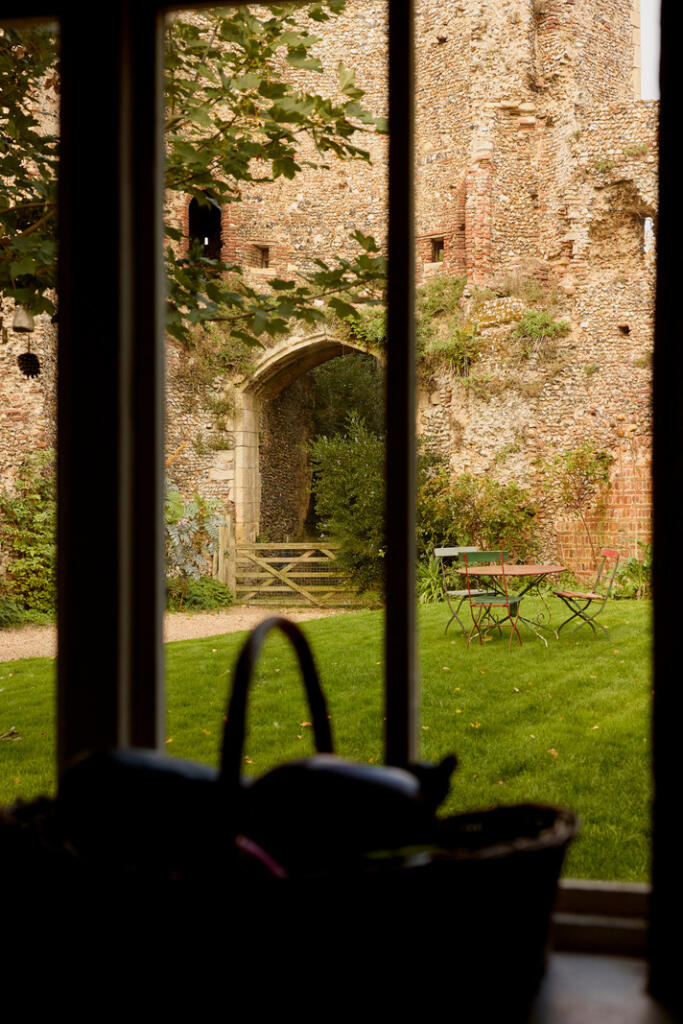 314547 - INIGO_METTINGHAM CASTLE_75.JPG