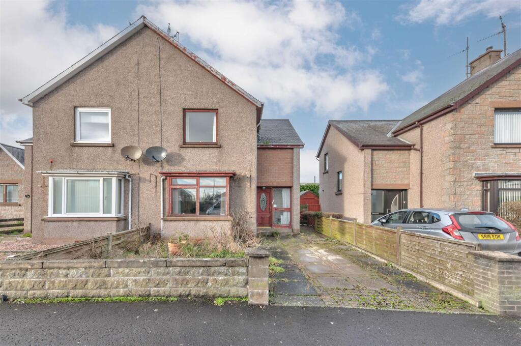 40 Lowson Avenue Carnoustie-14.JPG