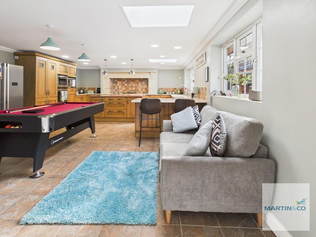 CAM03663G0-PR0130...