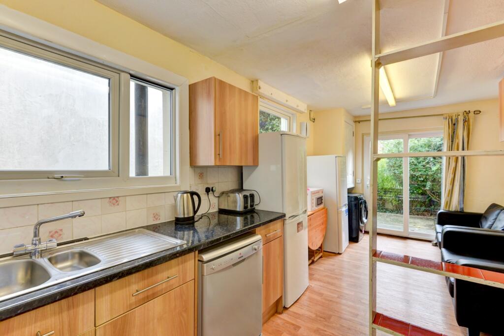 80 Bernard Road Kitchen