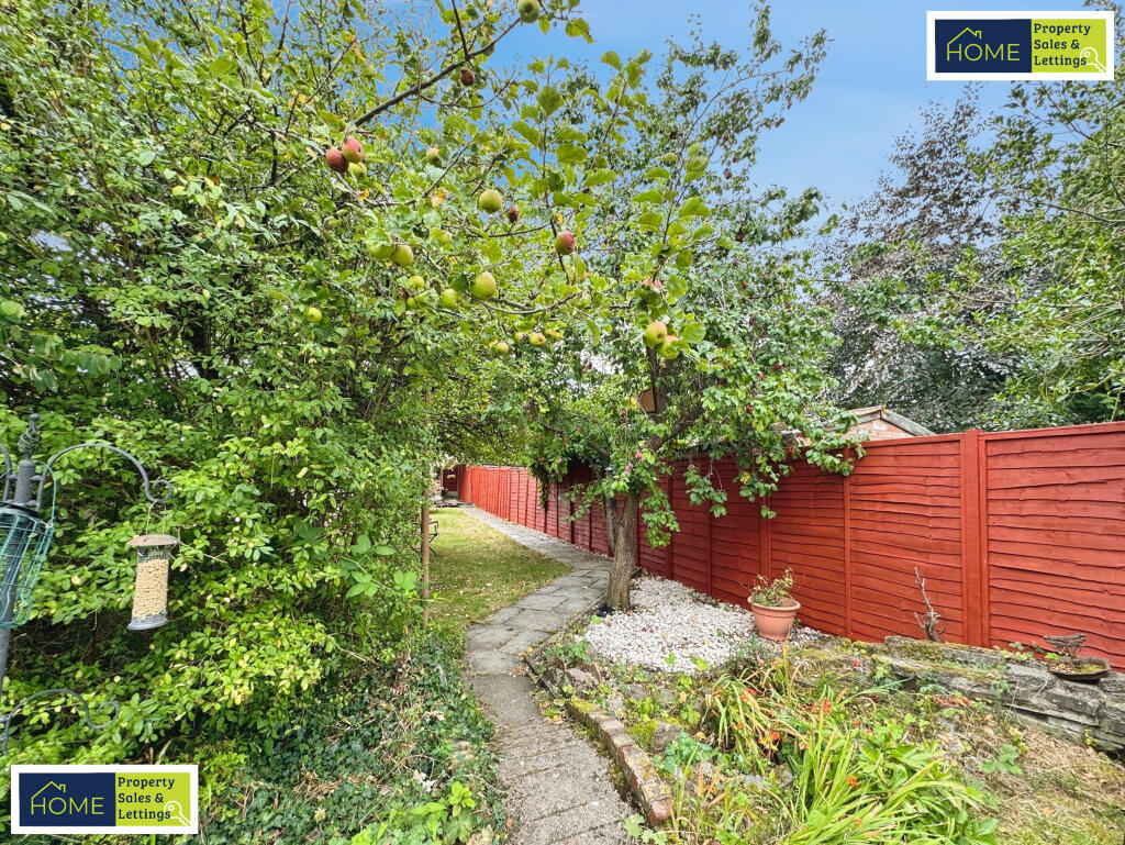14 Deancourt Road, Leicester, LE2 6GH