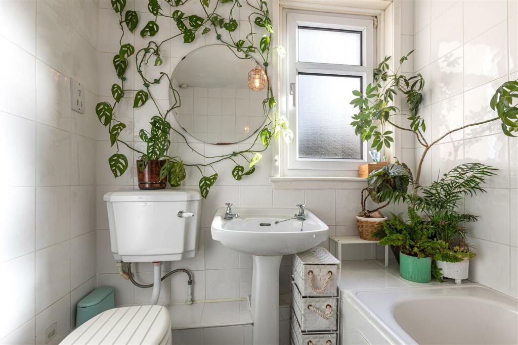 13 Morow Gardens Melrose 24.JPG