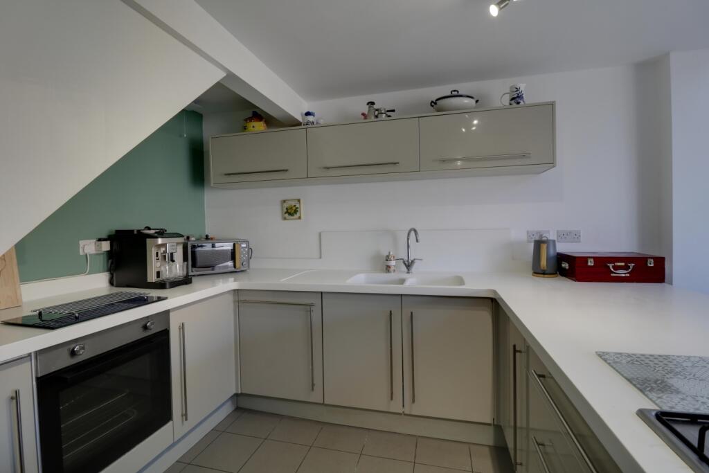 Kitchen c