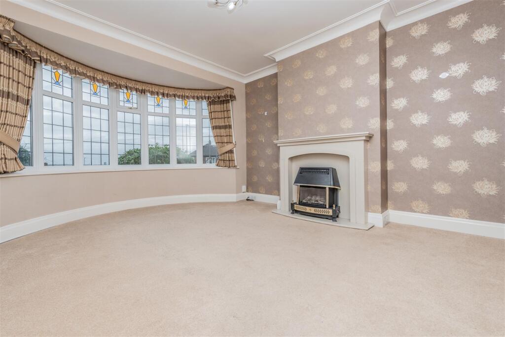 Living Room: