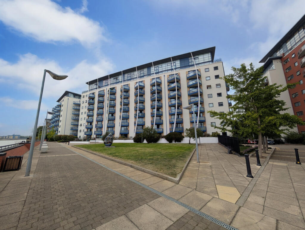 1 Bedroom Flat