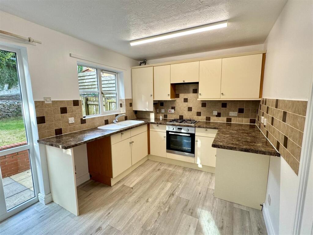 123 Penmere Drive Kitchen