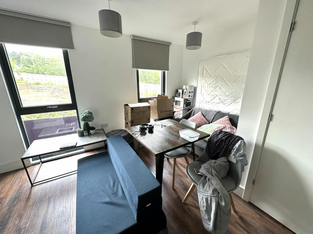 APT49GCimage00010.jpg