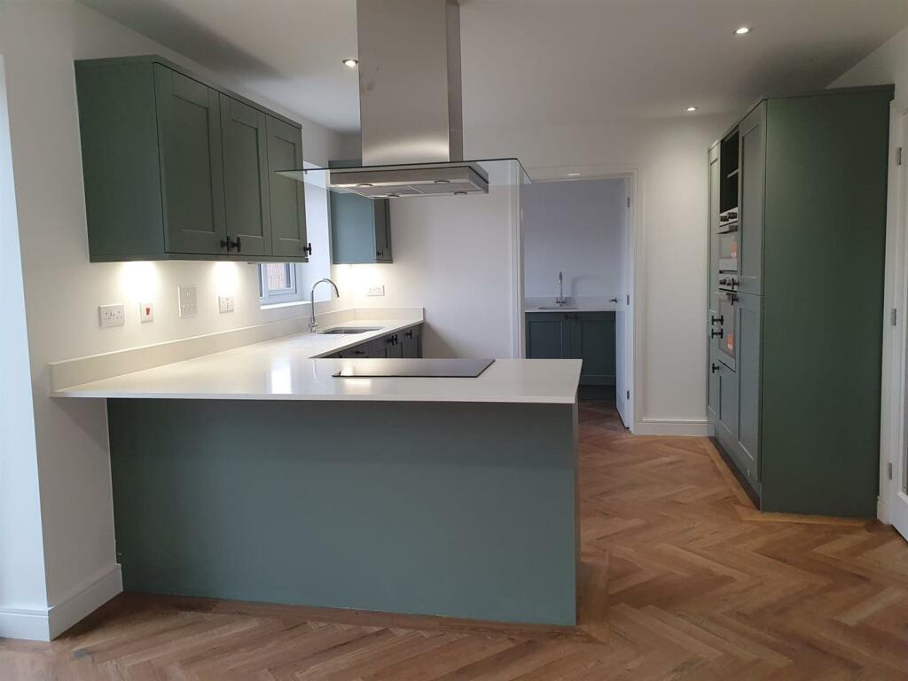 Helmsley Kitchen 2.jpeg