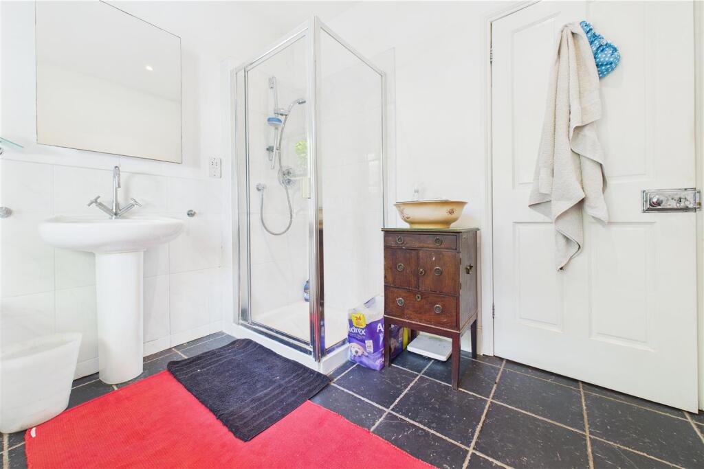 1 Ambra Terrace, Ambra Vale East, Clifton Wood, Br