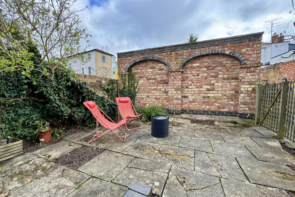 85 Montpellier Villas - Communal garden