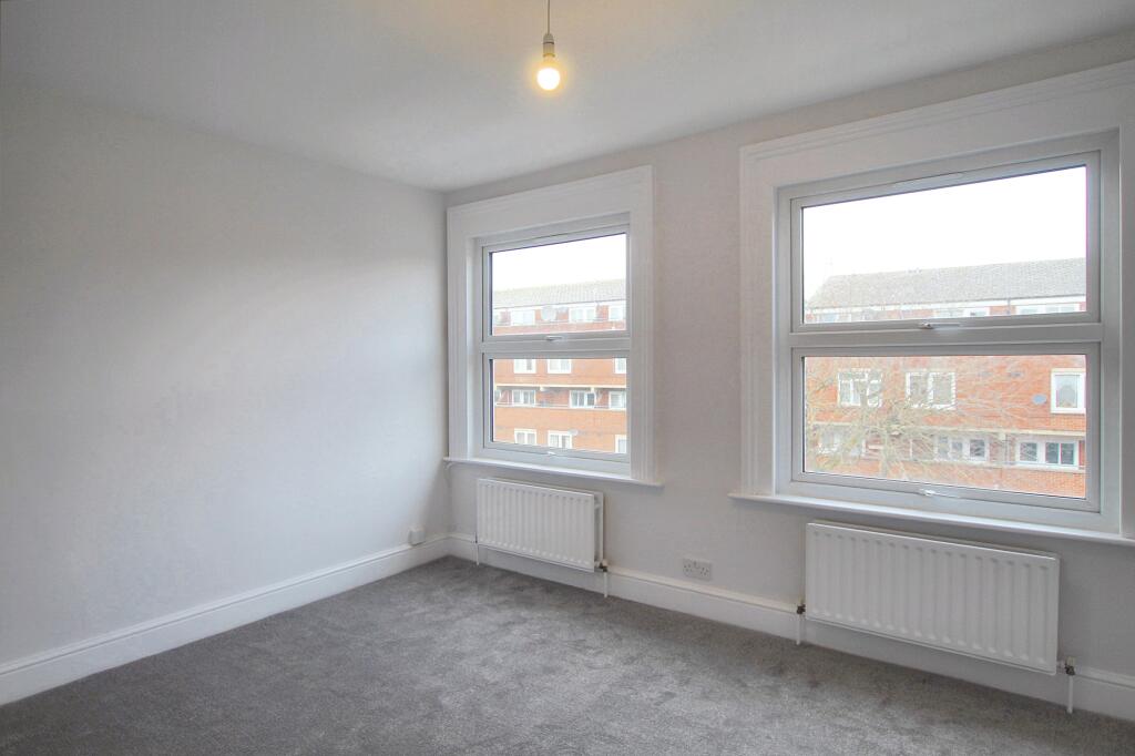 2 -  bedroom.JPG