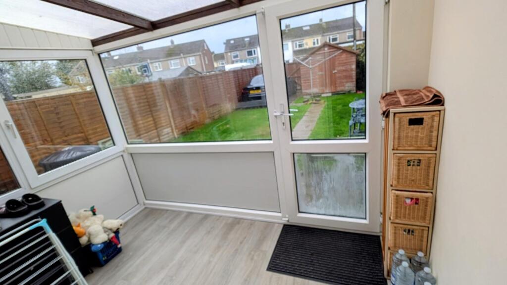 104 Stanshawe rear porch.jpg